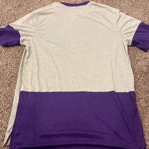 Nike short sleeve top with LSU tiger logo - grey/purple size large - Picture 2 of 3